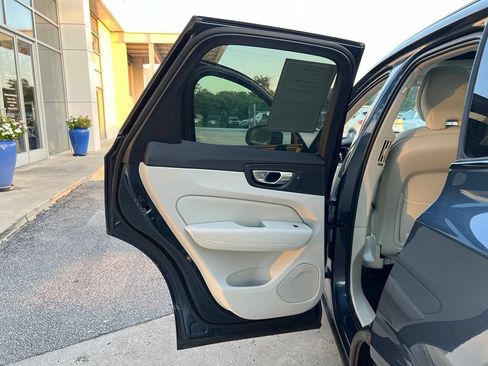 Certified 2024 Volvo XC60 B5 Plus AWD/4WD image 21