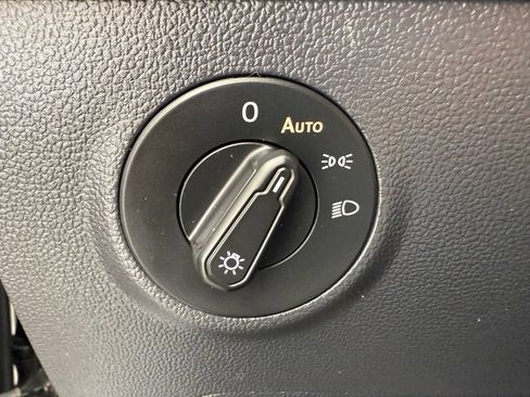 Used 2024 Volkswagen Taos S AWD/4WD image 34