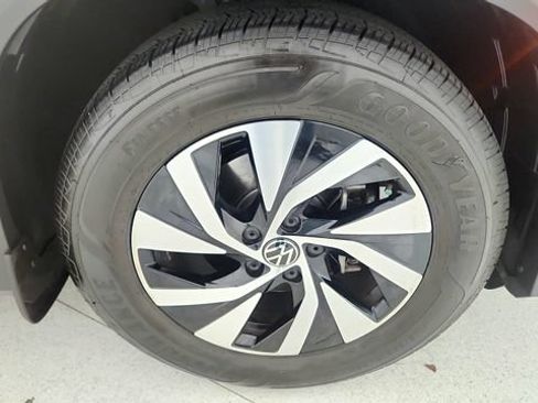 Used 2026 Volkswagen Tiguan S FWD image 75