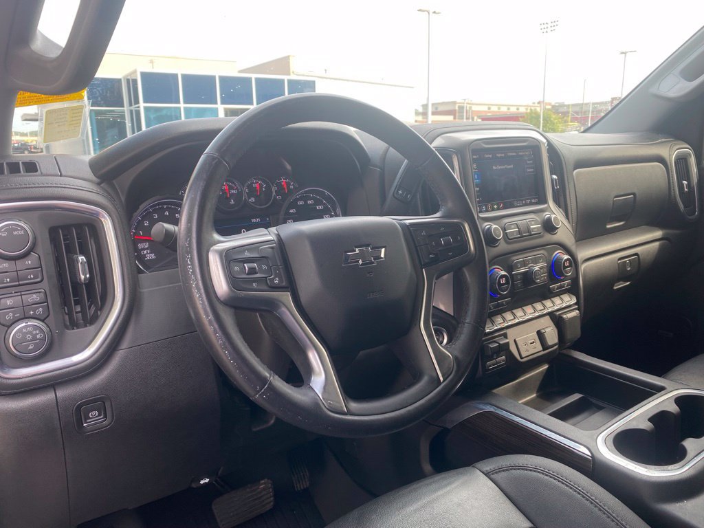 Used 2021 Chevrolet Silverado 1500 LT Trail Boss w/ Convenience Package II AWD/4WD image 19