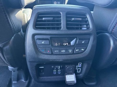 Used 2022 Honda Pilot Black Edition image 18