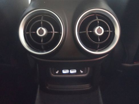 New 2024 Alfa Romeo Stelvio Sprint image 28