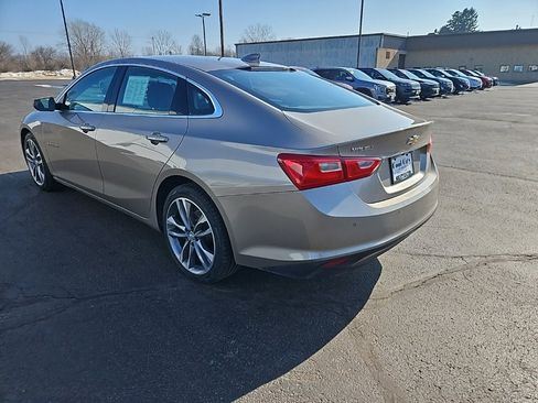 Used 2025 Chevrolet Malibu LT image 5