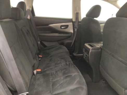 Used 2018 Nissan Murano SV w/ Premium Package image 19