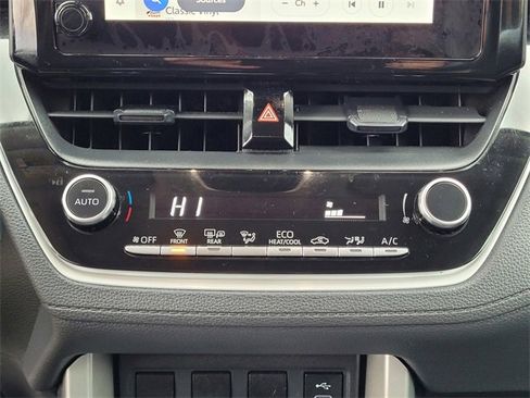 Certified 2023 Toyota Corolla Cross LE w/ Moonroof Package image 25