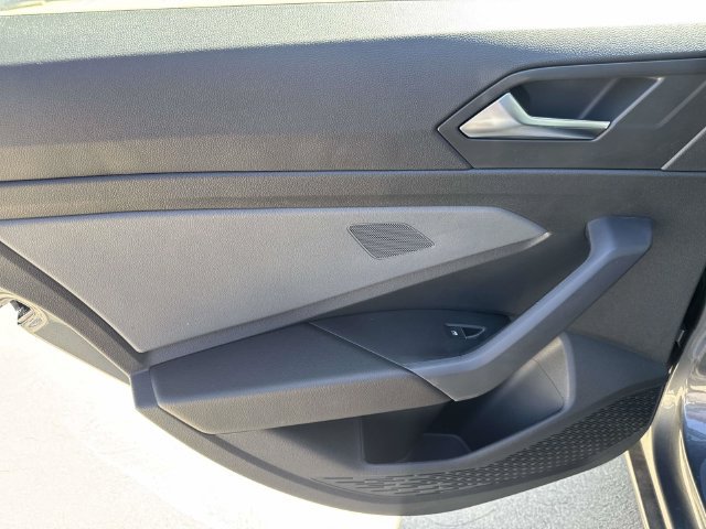 New 2026 Volkswagen Jetta SE FWD image 11