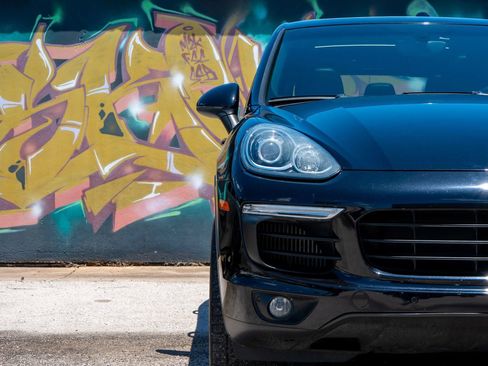 Used 2015 Porsche Cayenne S AWD/4WD image 15