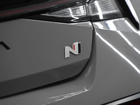 Used 2025 Hyundai Elantra N FWD image 16