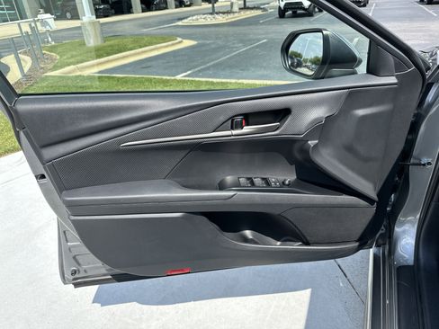 Certified 2025 Toyota Camry SE FWD image 14