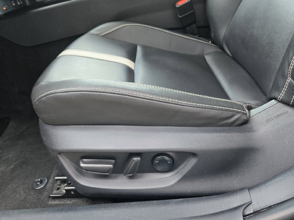 Used 2025 Toyota Camry SE FWD image 19