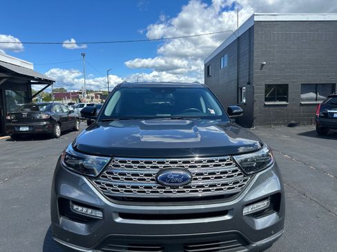 Used 2024 Ford Explorer Limited AWD/4WD image 24