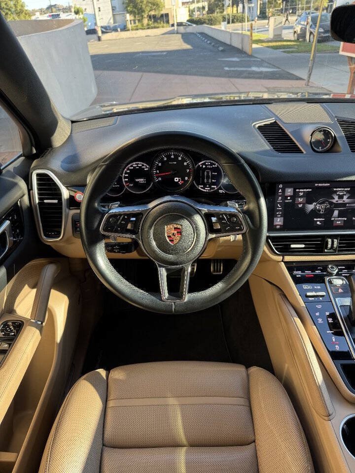 Used 2019 Porsche Cayenne S AWD/4WD image 8
