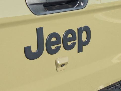 New 2026 Jeep Gladiator Sport image 24