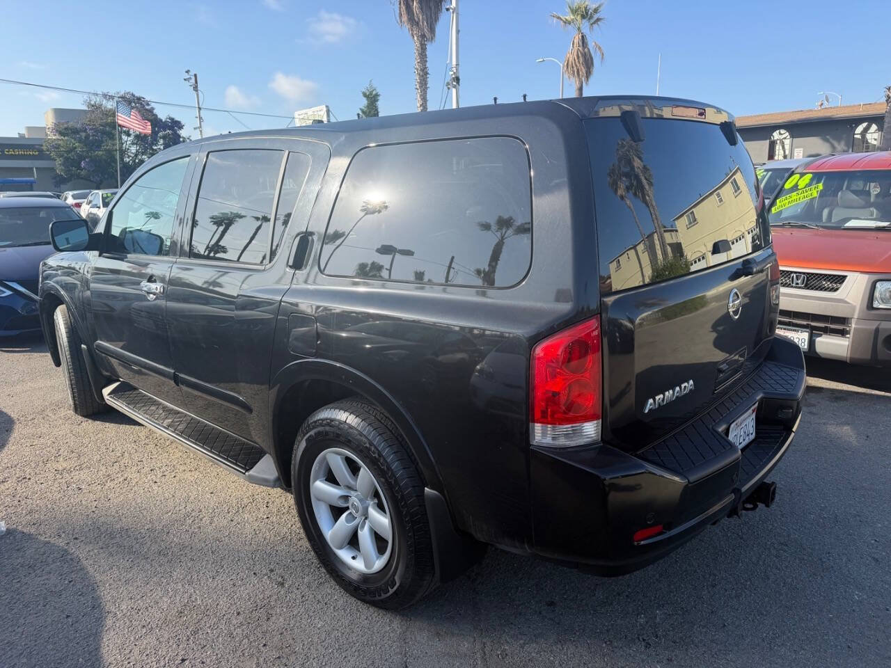 Used 2011 Nissan Armada SV w/ Driver Pkg RWD image 5