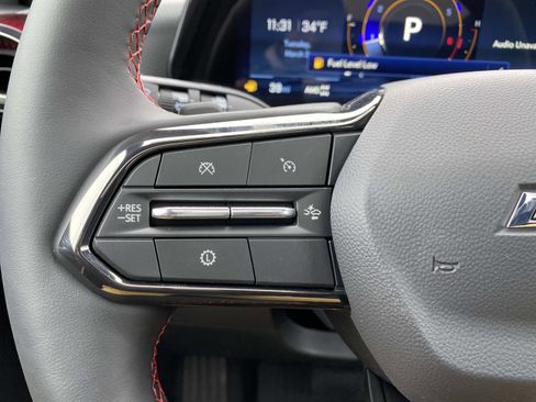 New 2026 Chevrolet Equinox RS w/ Convenience Package III AWD/4WD image 16