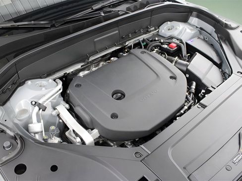 New 2026 Volvo XC90 B6 Plus w/ Protection Package Premier image 25