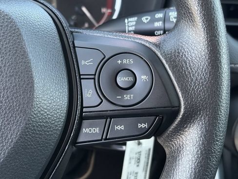 Certified 2025 Toyota RAV4 LE FWD image 38
