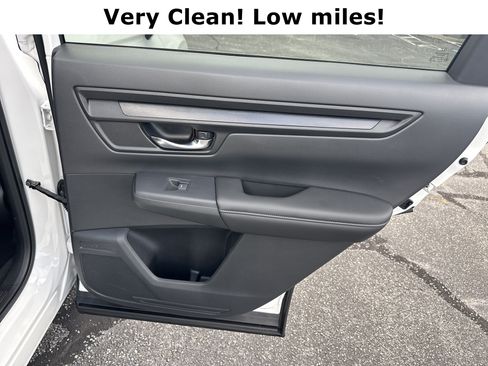 Used 2025 Honda CR-V EX image 18