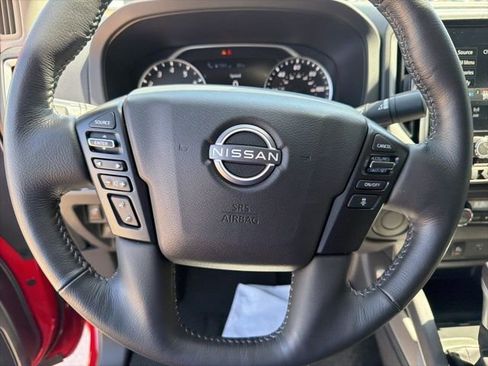 Certified 2025 Nissan Frontier SV w/ SV Convenience Package RWD image 12