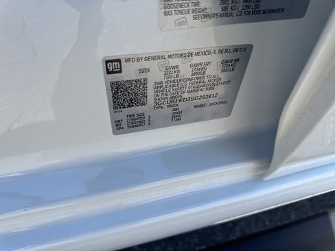 Used 2025 Chevrolet Silverado 1500 LT Trail Boss w/ Convenience Package II image 40