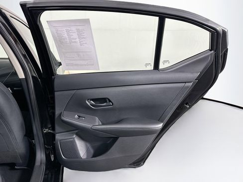 Used 2024 Nissan Sentra SV FWD image 28