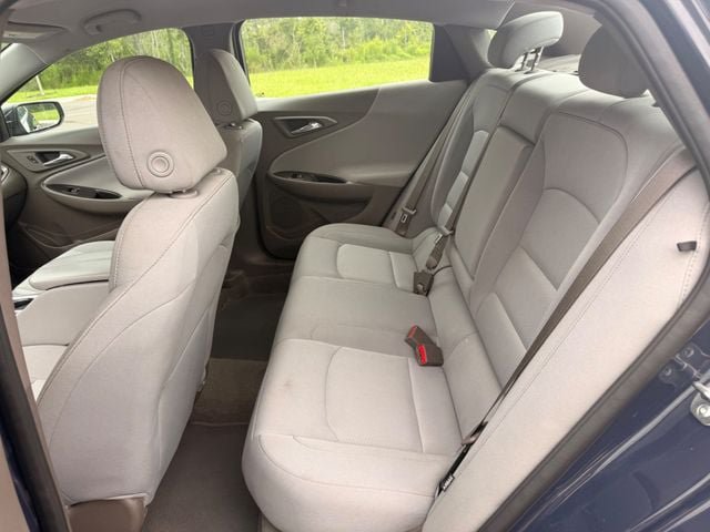 Used 2025 Chevrolet Malibu LT FWD image 10