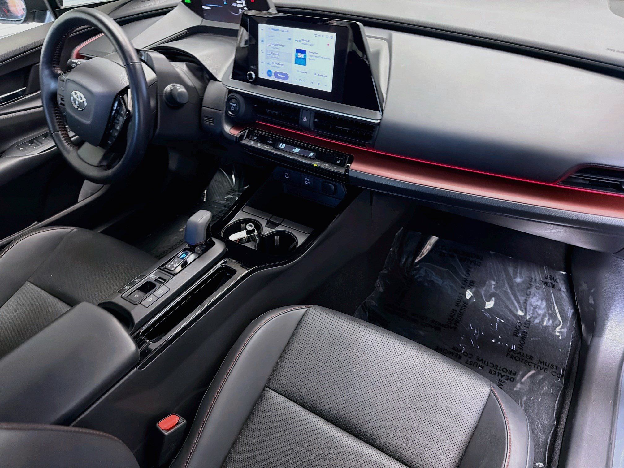 Used 2023 Toyota Prius Prime FWD image 12