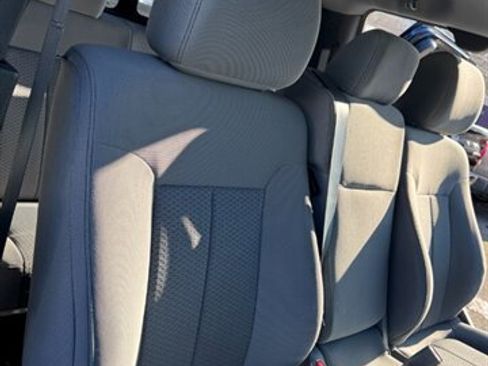 Used 2012 Ford F150 XLT w/ XLT Chrome Pkg image 41