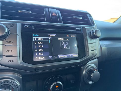 Used 2016 Toyota 4Runner SR5 image 33