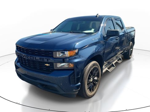 Used 2021 Chevrolet Silverado 1500 Custom image 3