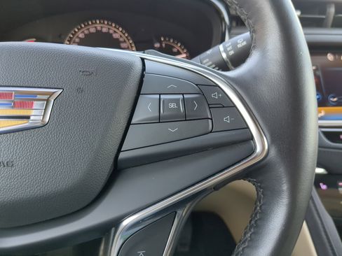 Used 2019 Cadillac XT5 Luxury image 31