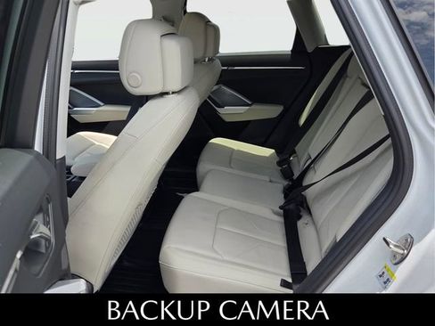 Used 2023 Audi Q3 2.0T Premium AWD/4WD image 7