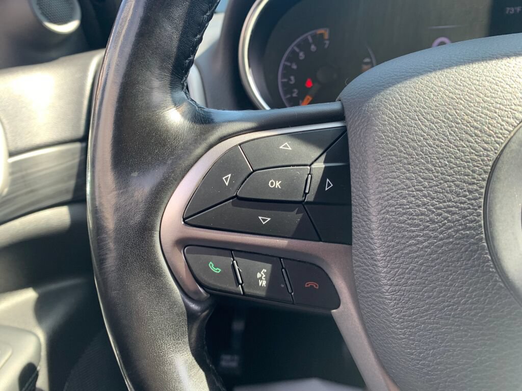 Used 2020 Jeep Grand Cherokee Altitude AWD/4WD image 16