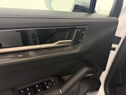 Certified 2025 Porsche Cayenne Turbo image 25