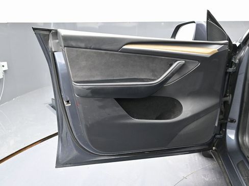 Used 2023 Tesla Model Y Long Range image 43