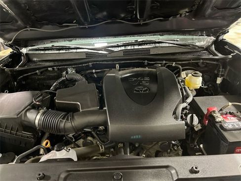 Used 2022 Toyota Tacoma SR5 image 24