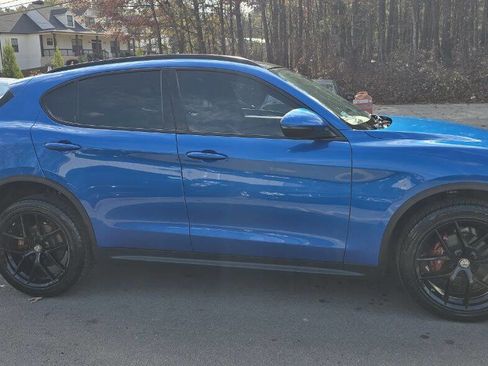 Used 2018 Alfa Romeo Stelvio Ti Sport image 5