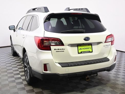 Used 2017 Subaru Outback 2.5i Limited w/ Popular Package #5 image 4