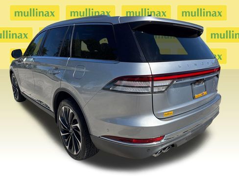 Used 2020 Lincoln Aviator Reserve w/ Equipment Group 202A AWD/4WD image 9