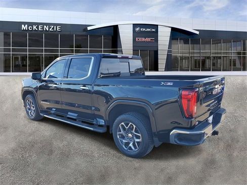 Used 2022 GMC Sierra 1500 SLT w/ SLT Premium Plus Package image 3