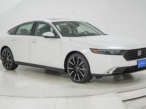 New 2025 Honda Accord Touring image 12
