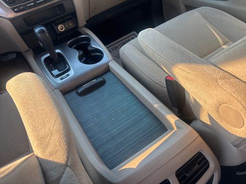 Used 2018 Honda Pilot EX image 28
