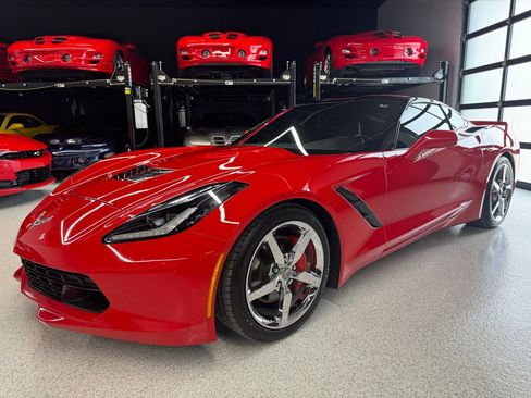 Used 2014 Chevrolet Corvette Stingray Coupe RWD image 4