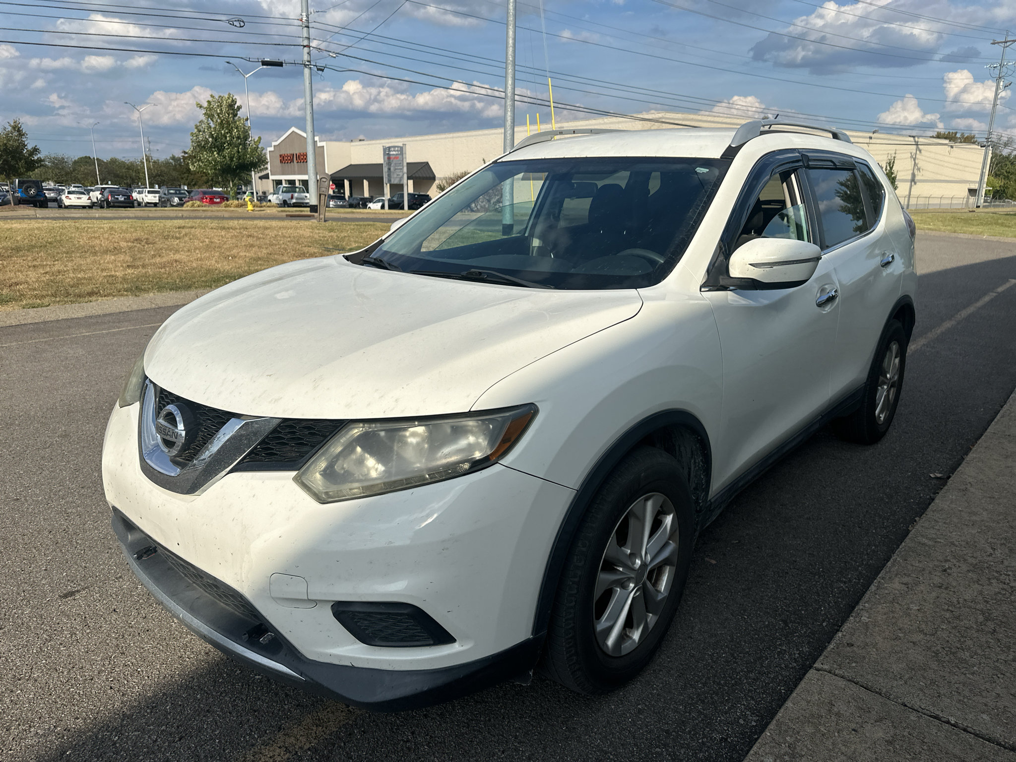 Used 2015 Nissan Rogue SV FWD image 8