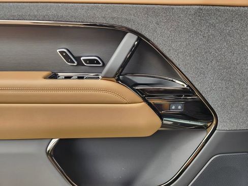 New 2026 Land Rover Range Rover Sport SE image 16