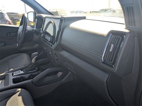 New 2026 Nissan Frontier SV w/ Tow Package image 32