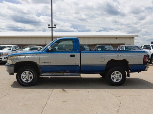 Used 1996 Dodge Ram 1500 Truck 4x4 Regular Cab image 3