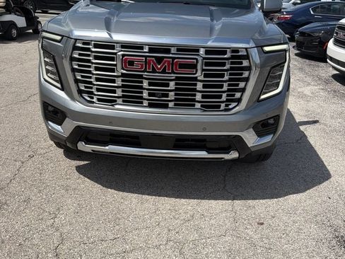 Used 2026 GMC Yukon XL Denali w/ Sun & Power Step Package AWD/4WD image 2