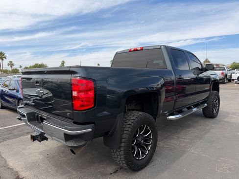 Used 2018 Chevrolet Silverado 2500 LT w/ LT Convenience Package AWD/4WD image 11