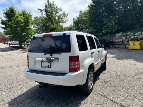 Used 2012 Jeep Liberty Sport AWD/4WD image 5